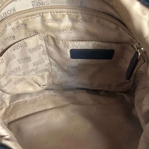 Michael Kors Jet Set Navy Blue Leather Studded Chain Strap Bag - Picture 12 of 16